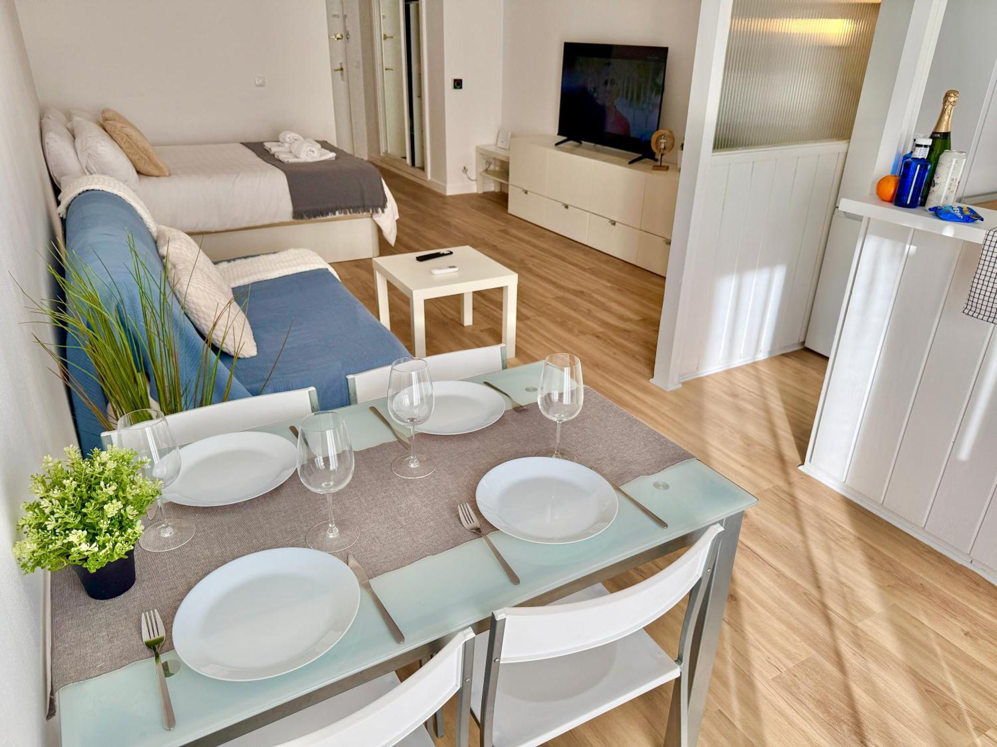 Estudio En Nogalera Con Piscina Appartamento